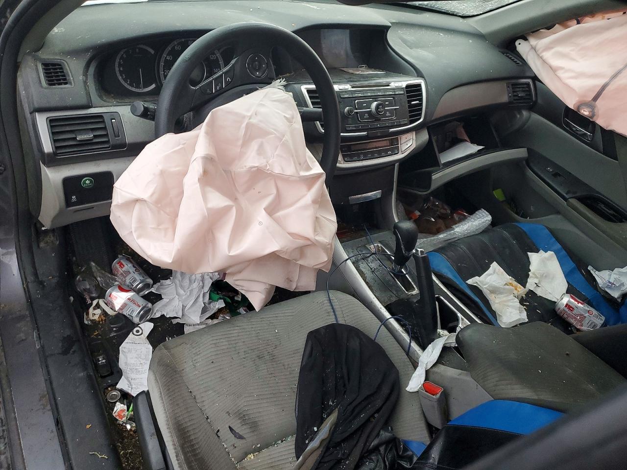 2015 HONDA ACCORD photo 22
