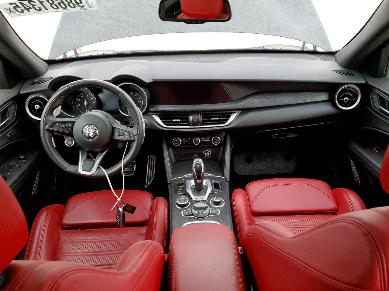 2022 ALFA ROMEO STELVIO photo 8