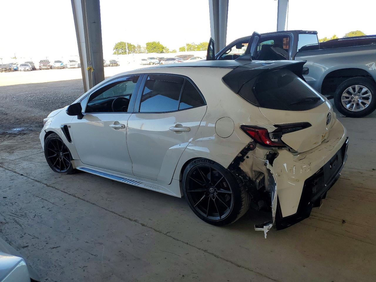 2024 TOYOTA COROLLA photo 4