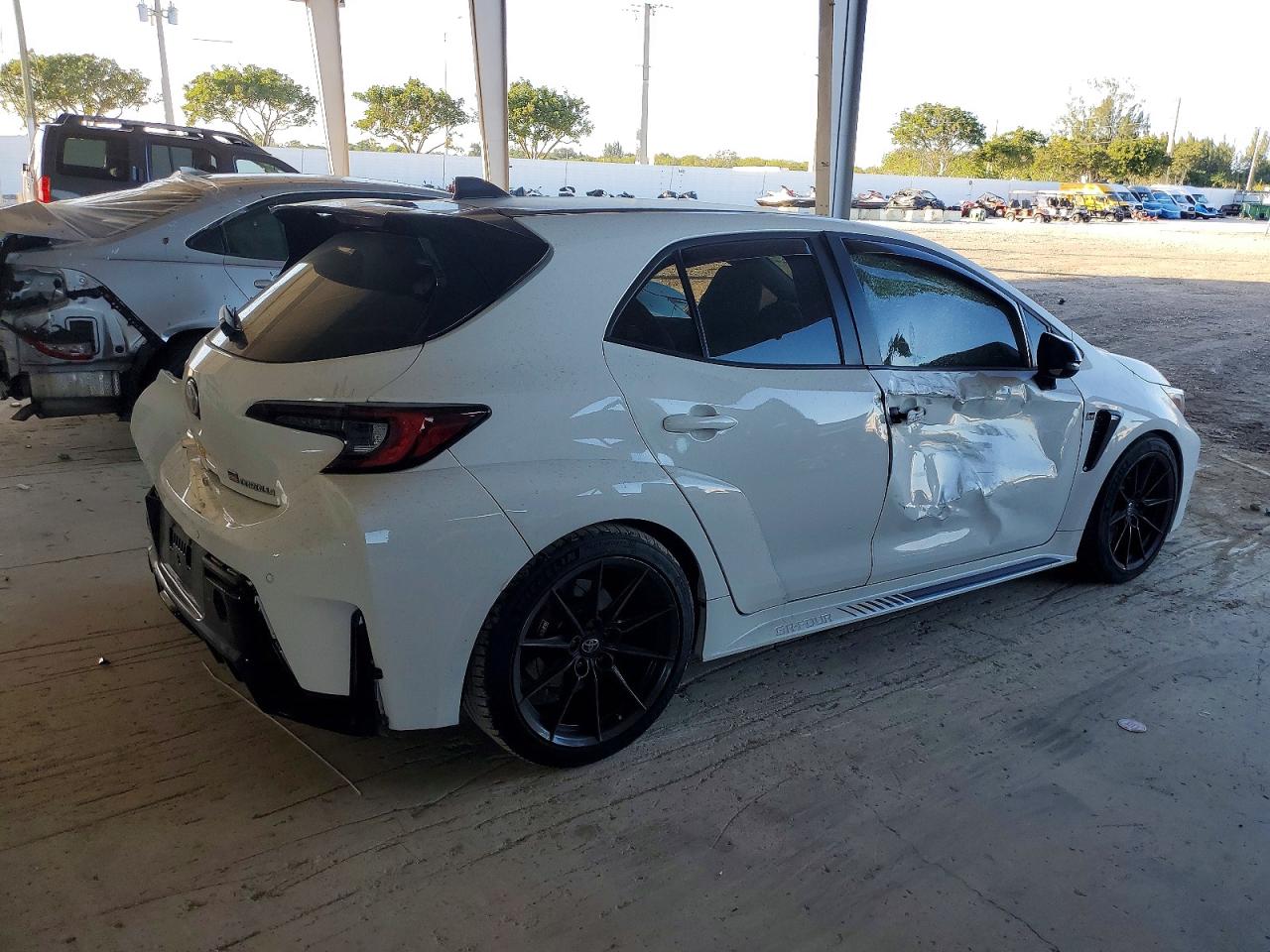 2024 TOYOTA COROLLA photo 7