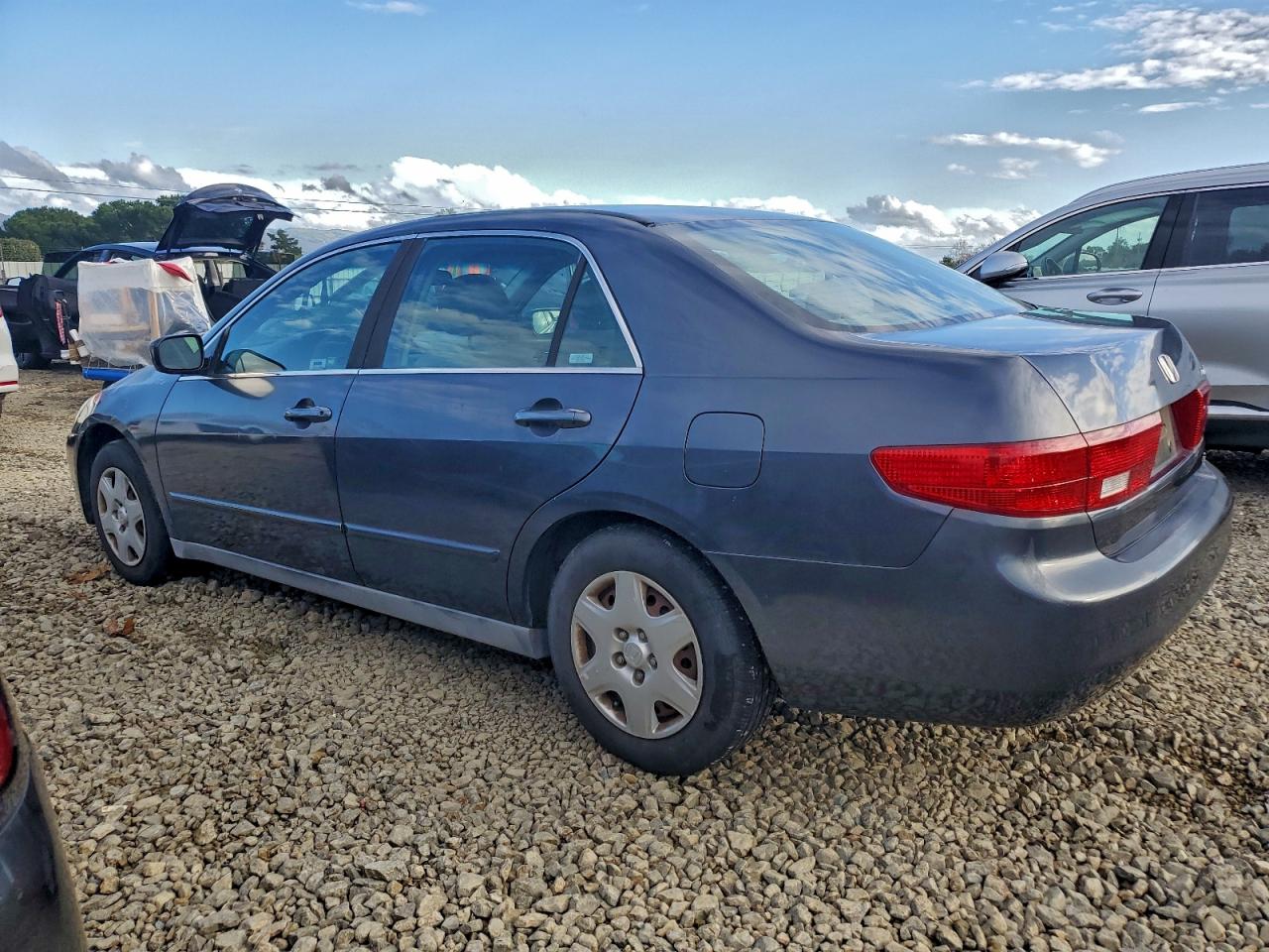 2005 HONDA ACCORD LX photo 2
