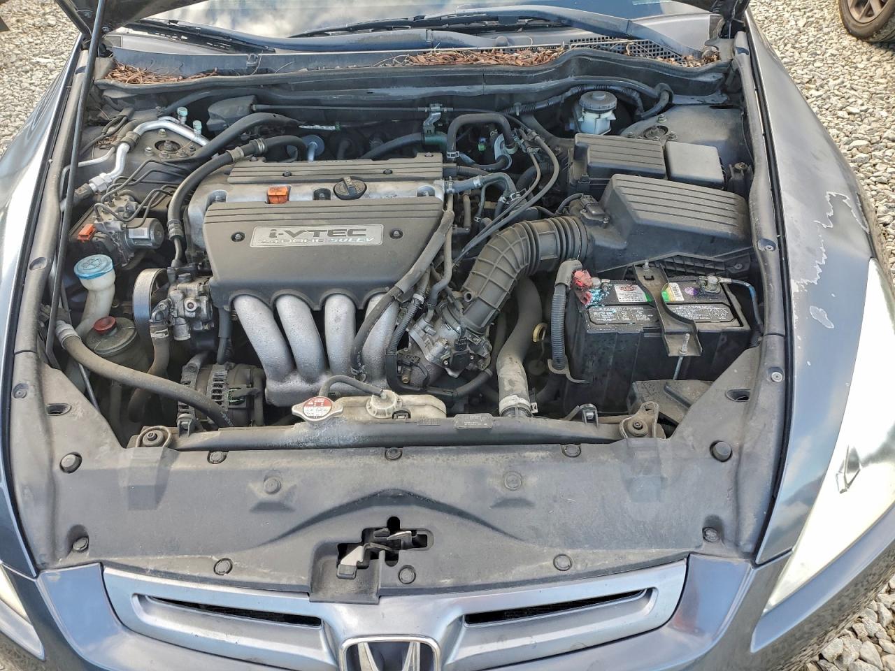 2005 HONDA ACCORD LX photo 11