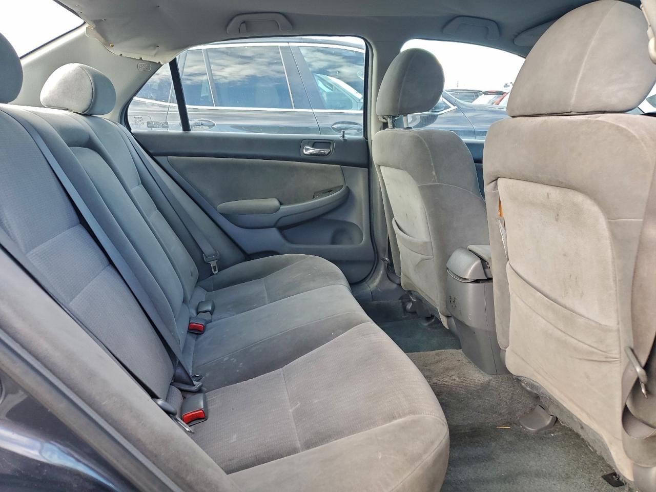 2005 HONDA ACCORD LX photo 10