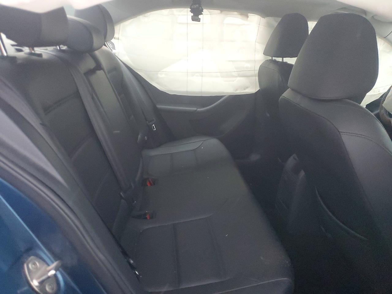 2017 VOLKSWAGEN JETTA SE photo 10