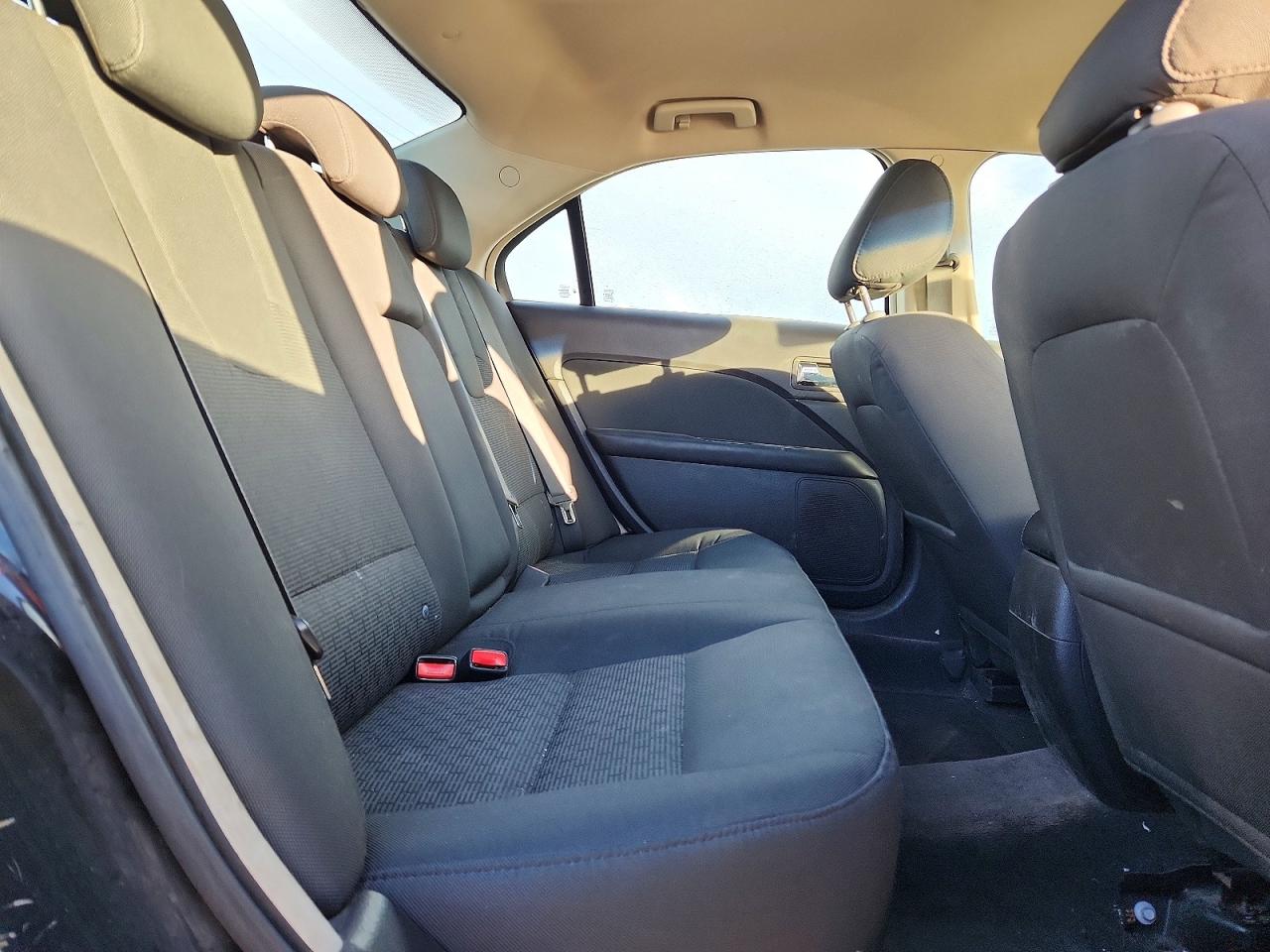 2010 FORD FUSION SE photo 10