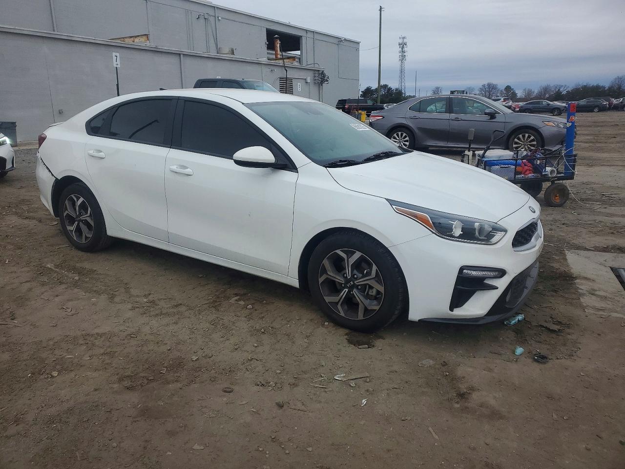 2021 KIA FORTE FE photo 4