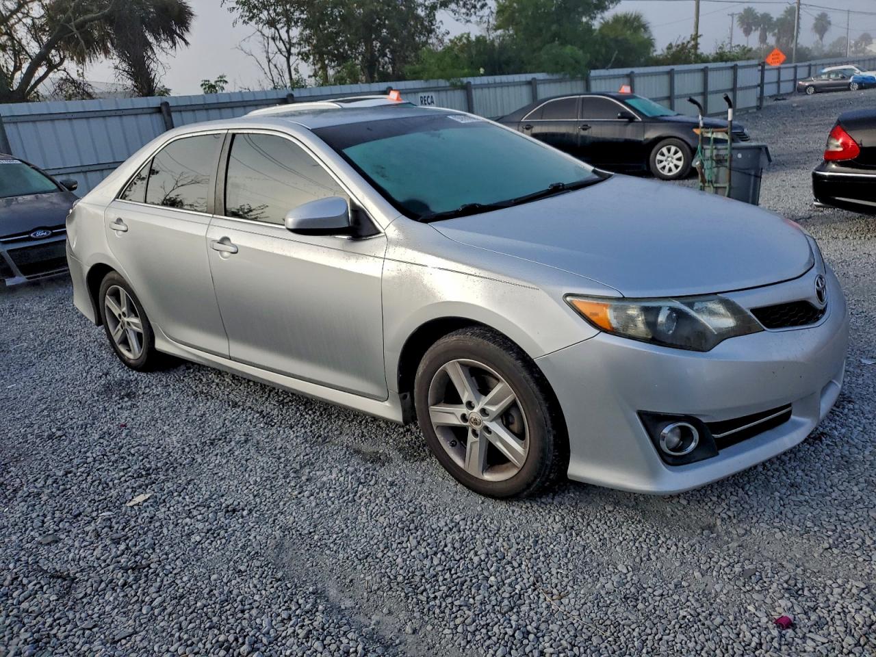 2012 TOYOTA CAMRY BASE photo 4