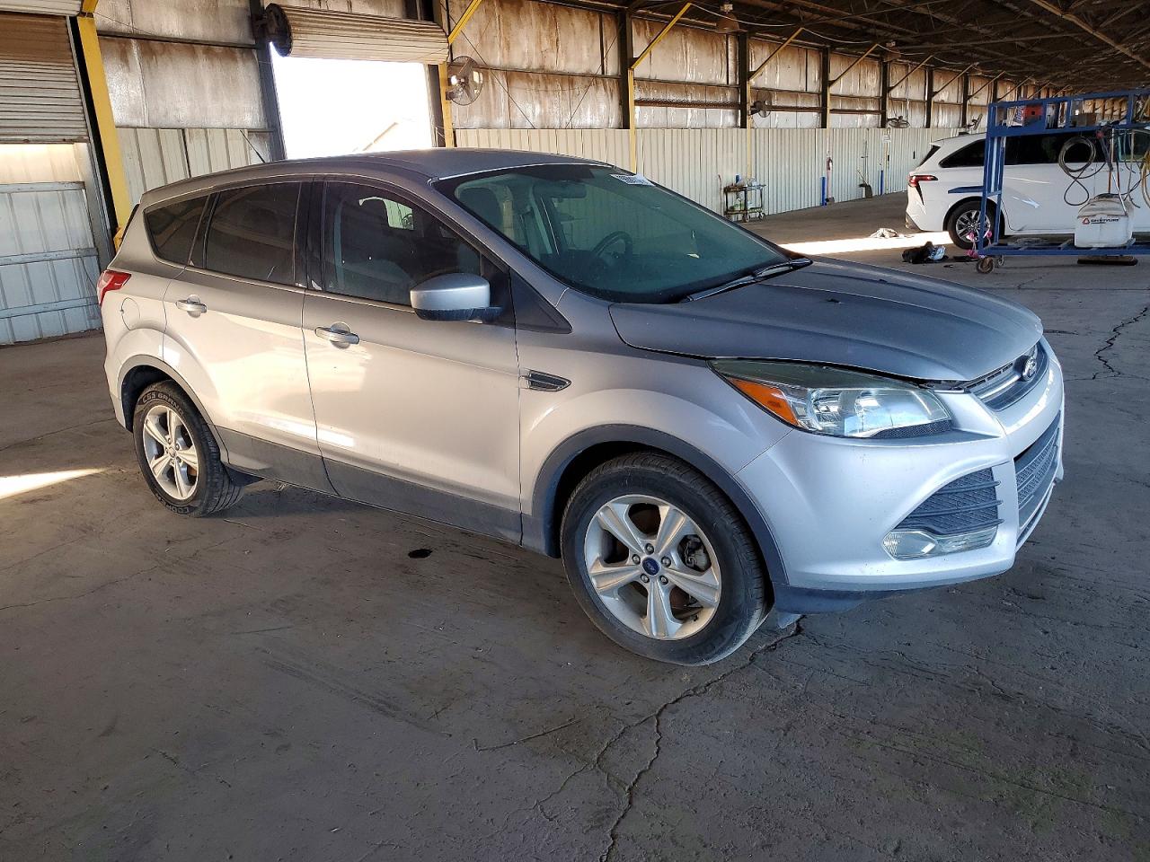 2015 FORD ESCAPE SE photo 4