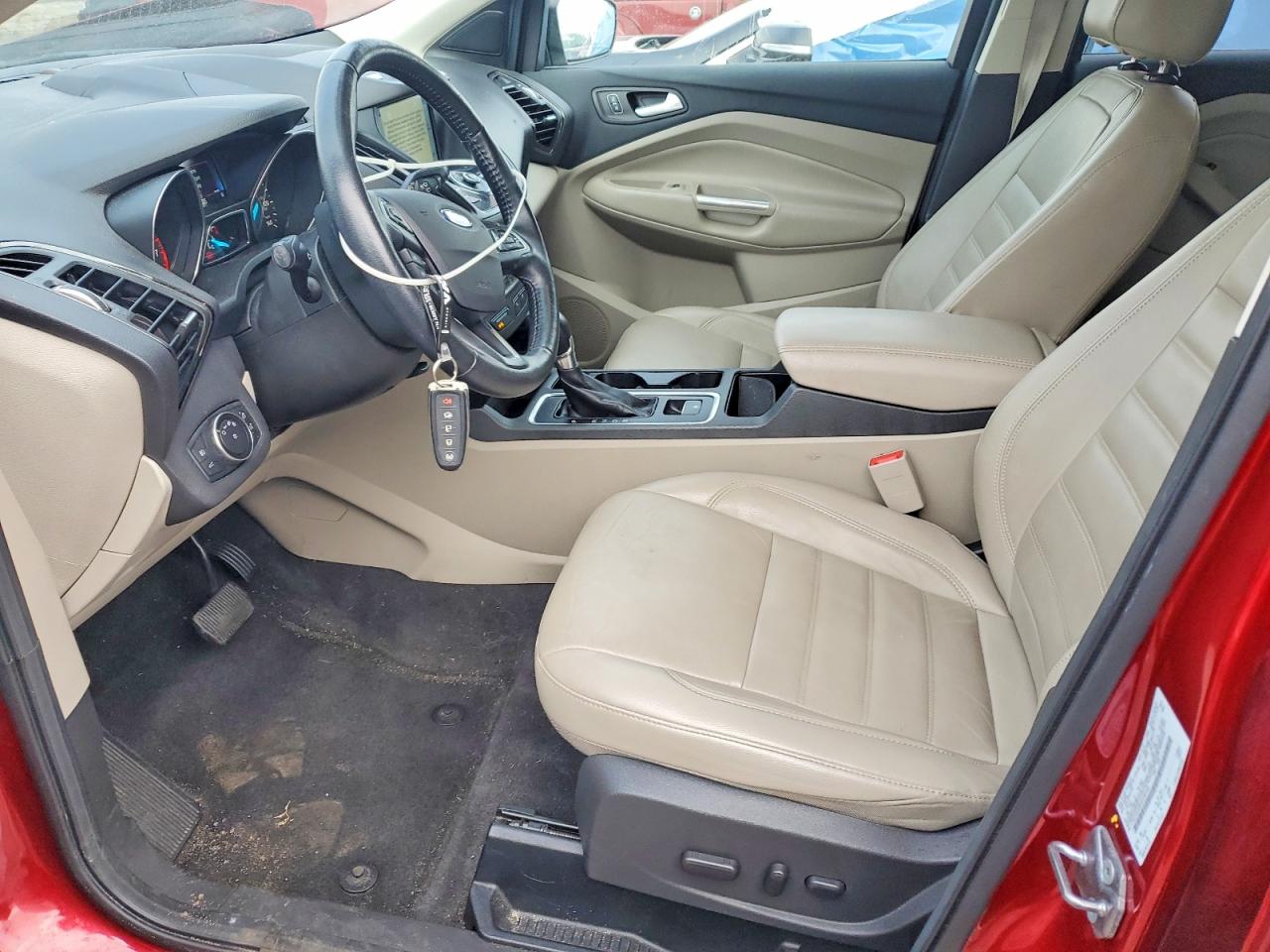 2017 FORD ESCAPE TITANIUM photo 7