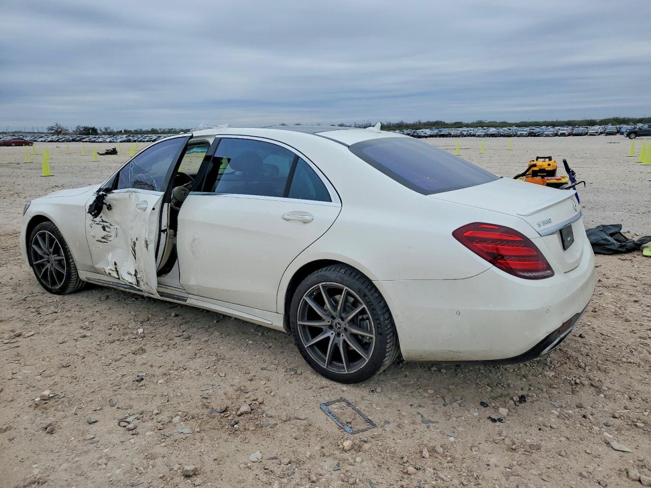 2020 MERCEDES-BENZ S 560 photo 2