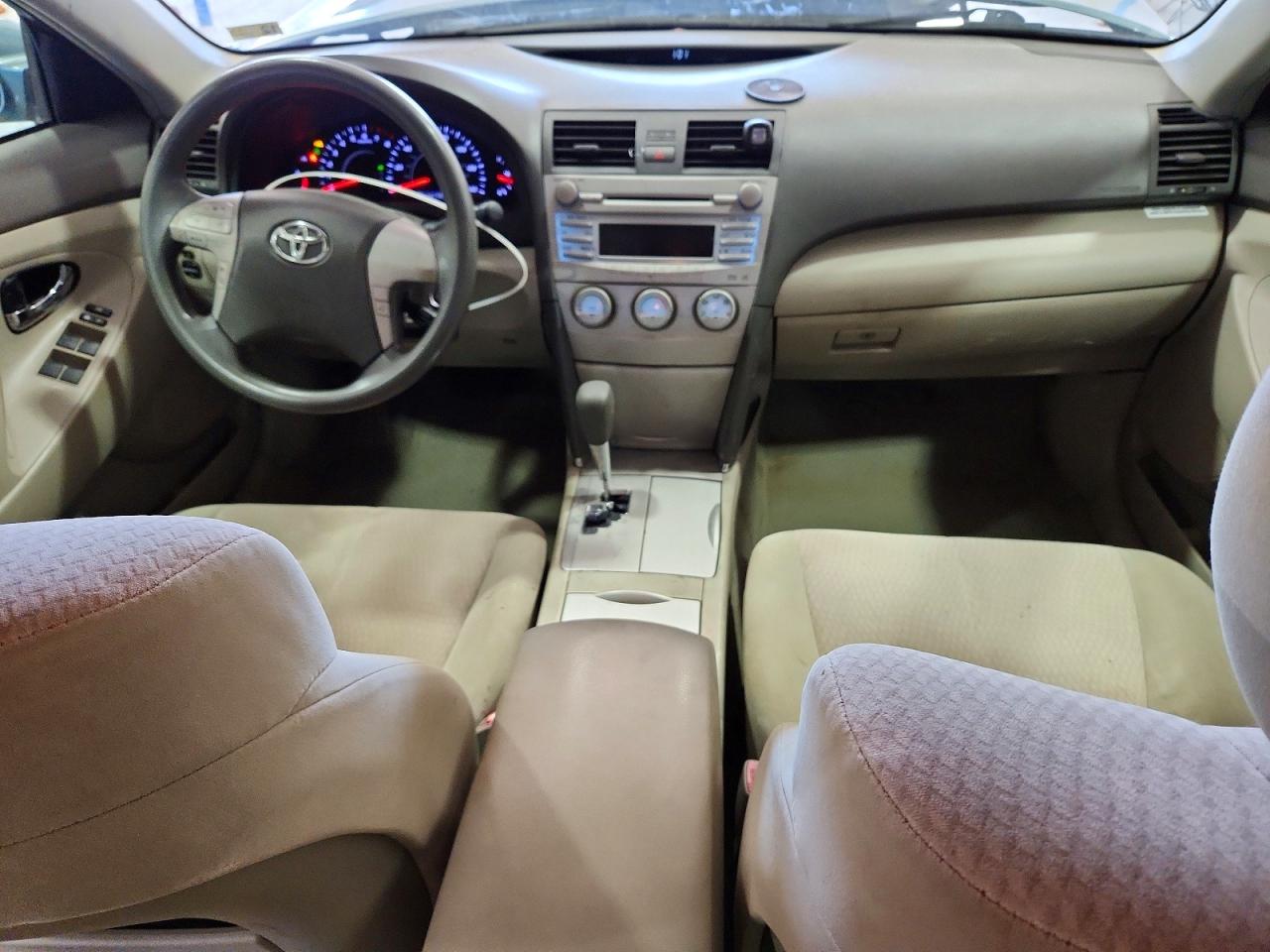 2011 TOYOTA CAMRY BASE photo 8