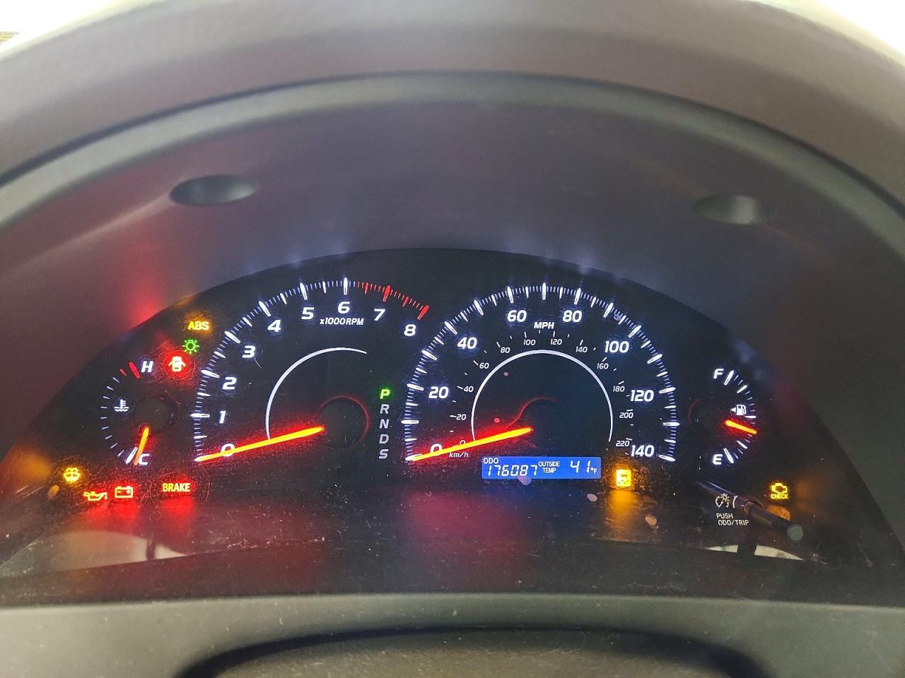 2011 TOYOTA CAMRY BASE photo 9