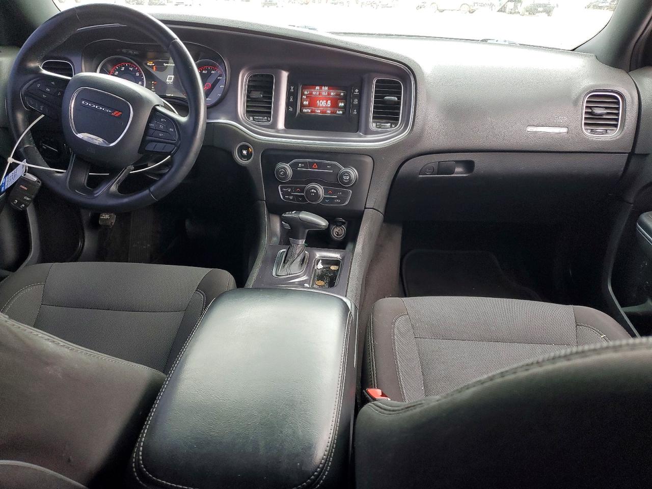 2016 DODGE CHARGER SE photo 8