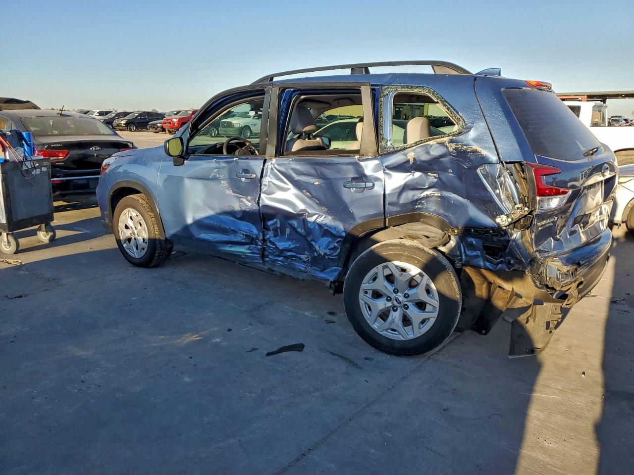 2021 SUBARU FORESTER photo 2