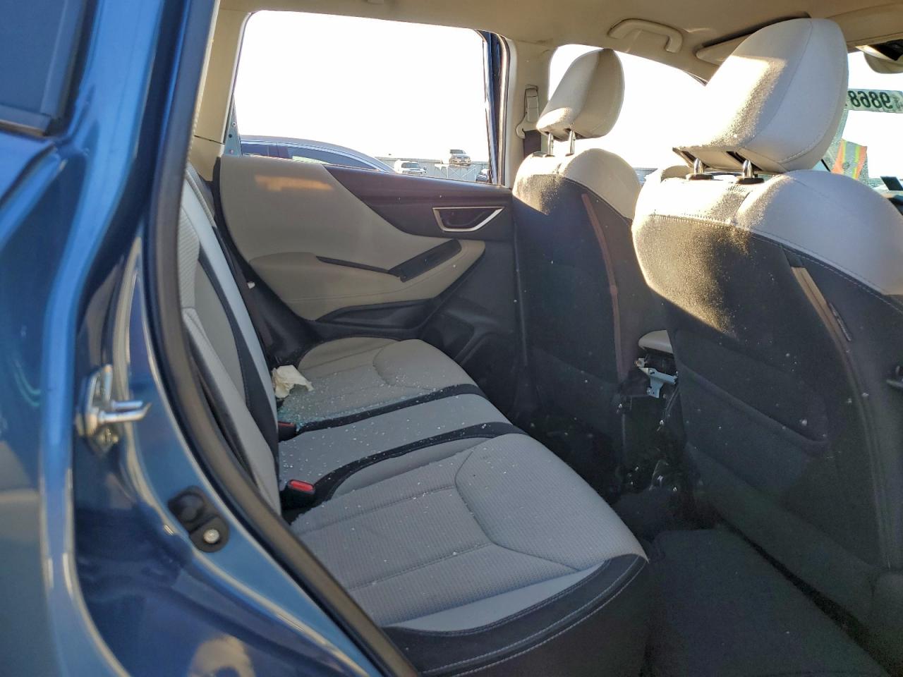 2021 SUBARU FORESTER photo 11