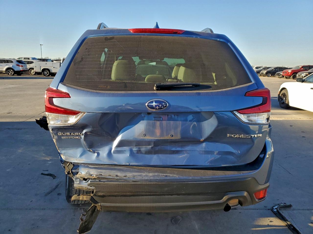 2021 SUBARU FORESTER photo 6