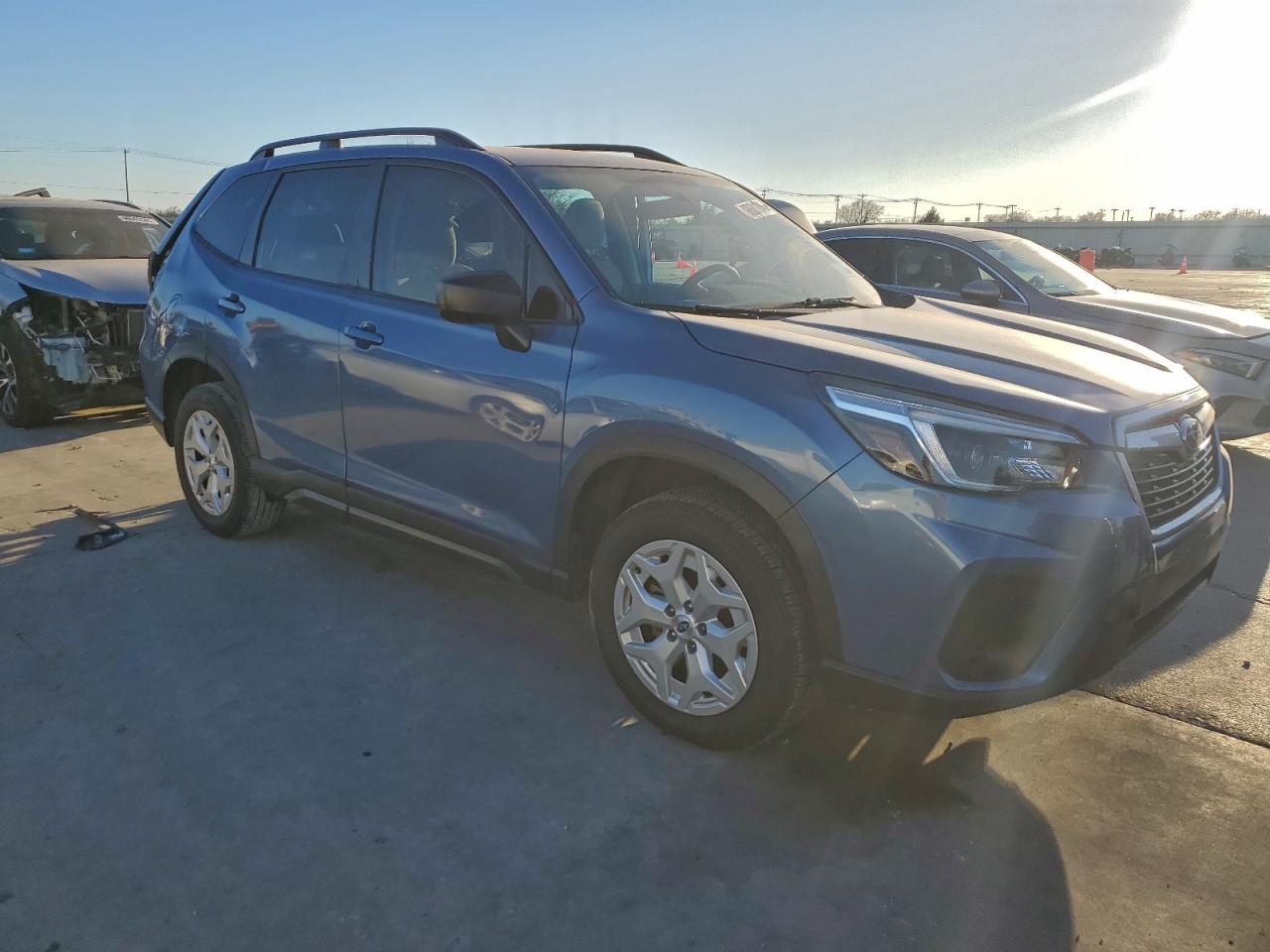 2021 SUBARU FORESTER photo 4