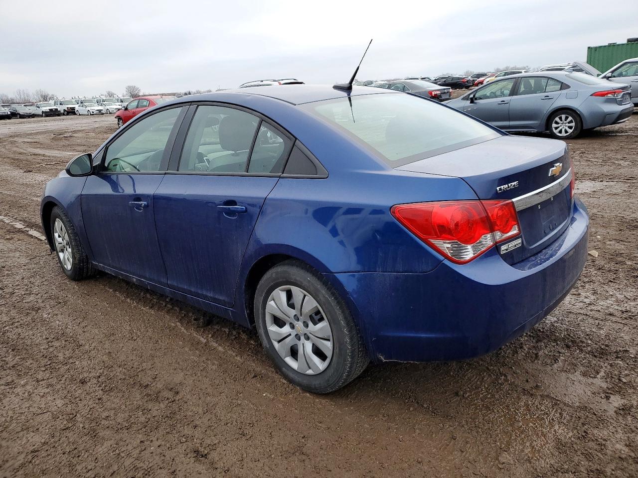 2013 CHEVROLET CRUZE LS photo 2