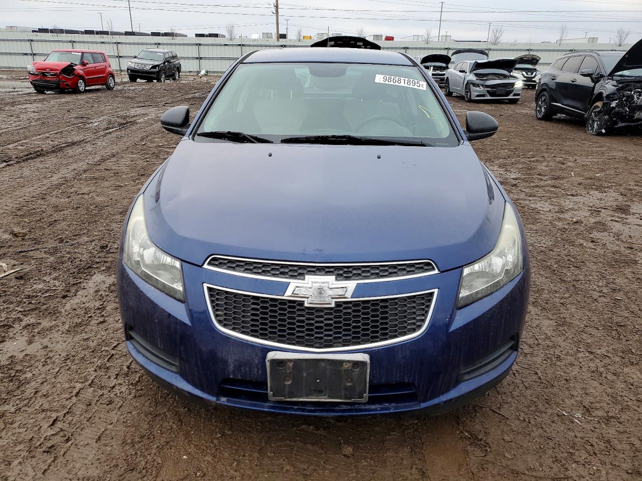 2013 CHEVROLET CRUZE LS photo 5