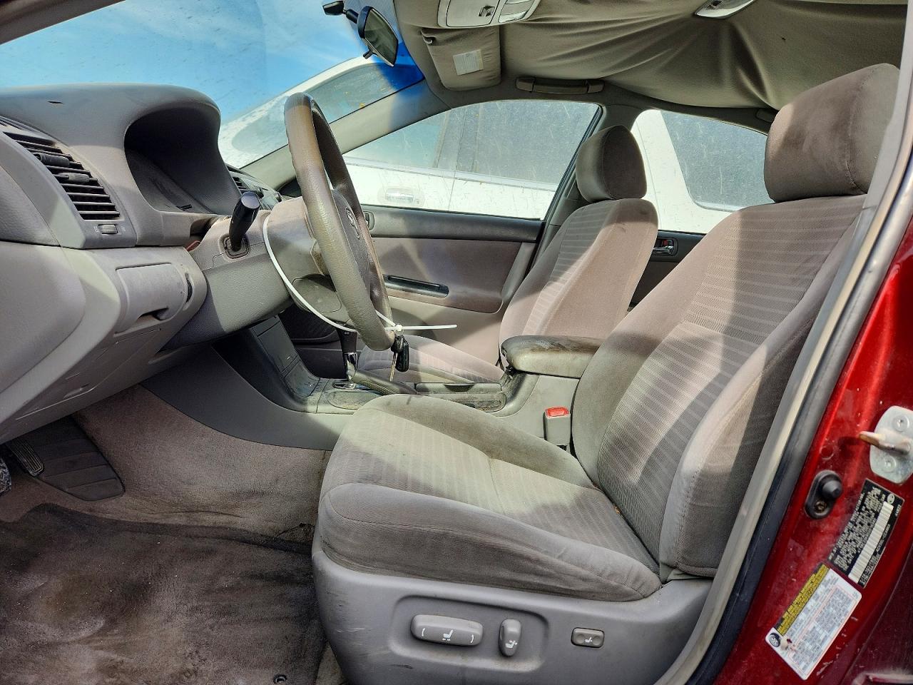 2005 TOYOTA CAMRY LE photo 7