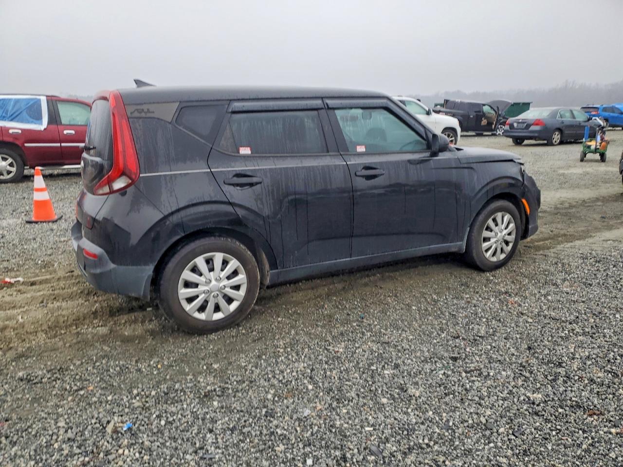 2020 KIA SOUL LX photo 3