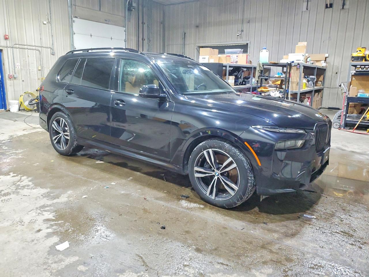 2025 BMW X7 XDRIVE40I photo 4