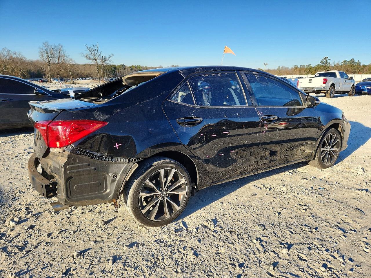 2017 TOYOTA COROLLA L photo 3