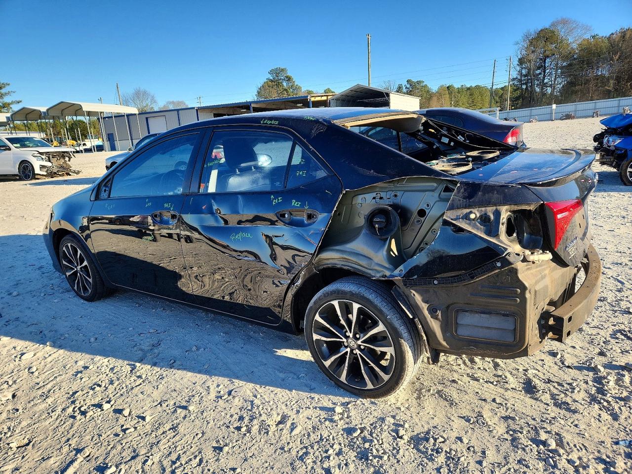2017 TOYOTA COROLLA L photo 2