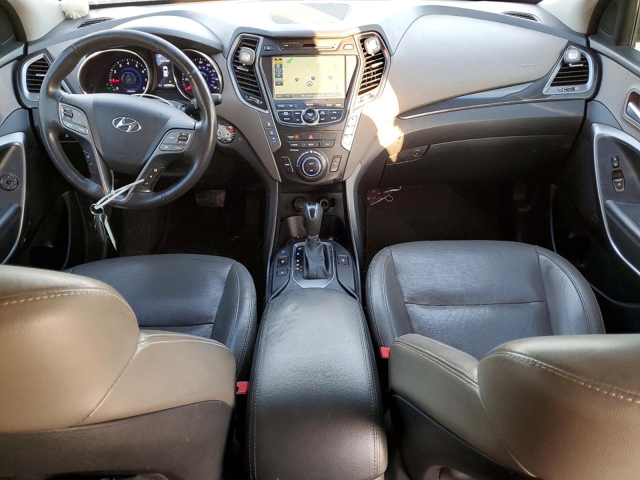2016 HYUNDAI SANTA FE SE ULTIMATE photo 8