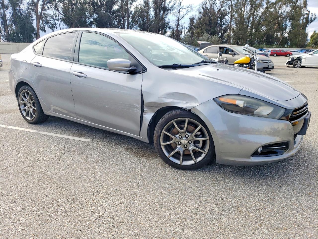 2014 DODGE DART SXT photo 4