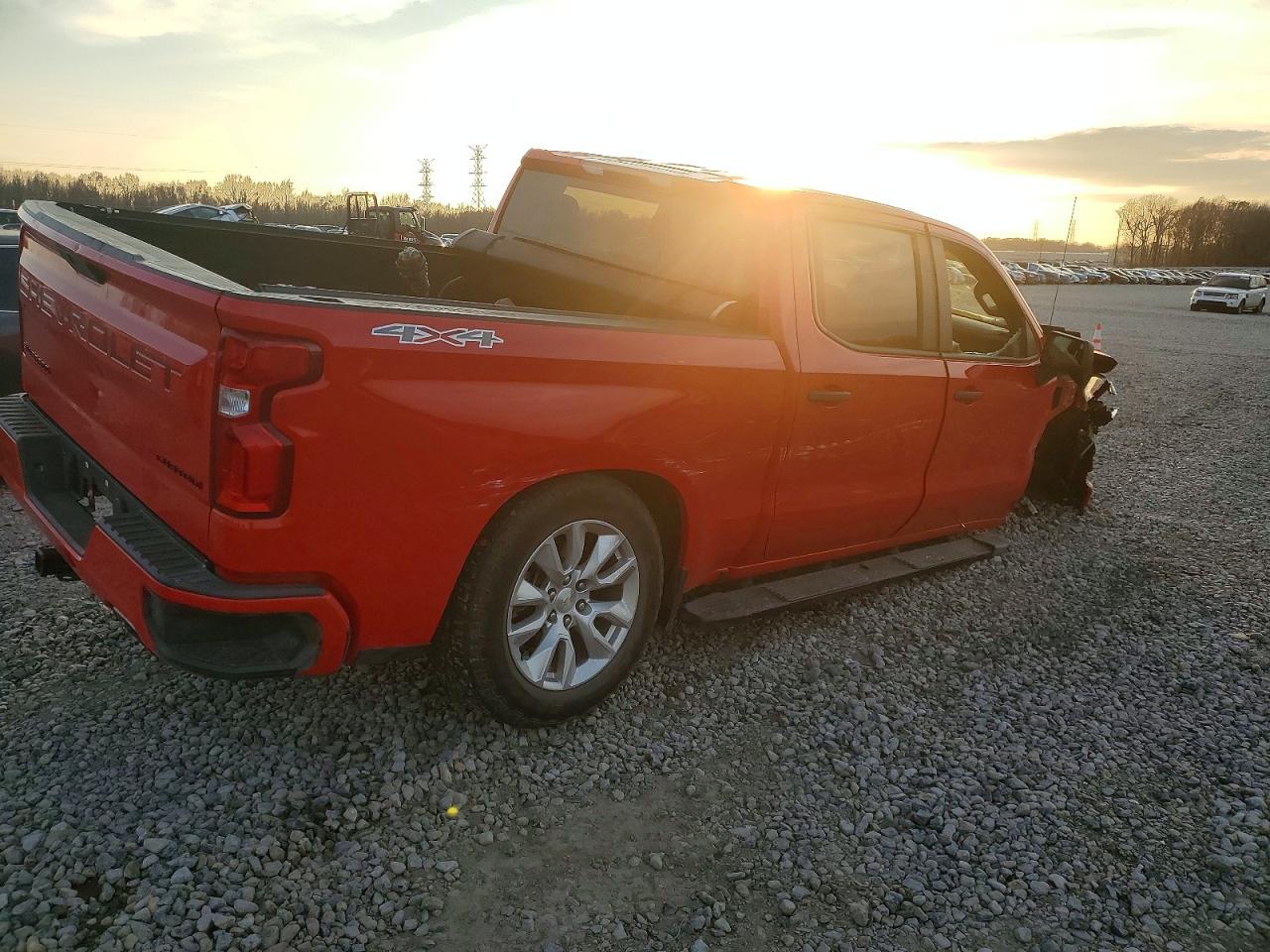 2020 CHEVROLET SILVERADO K1500 CUSTOM photo 3