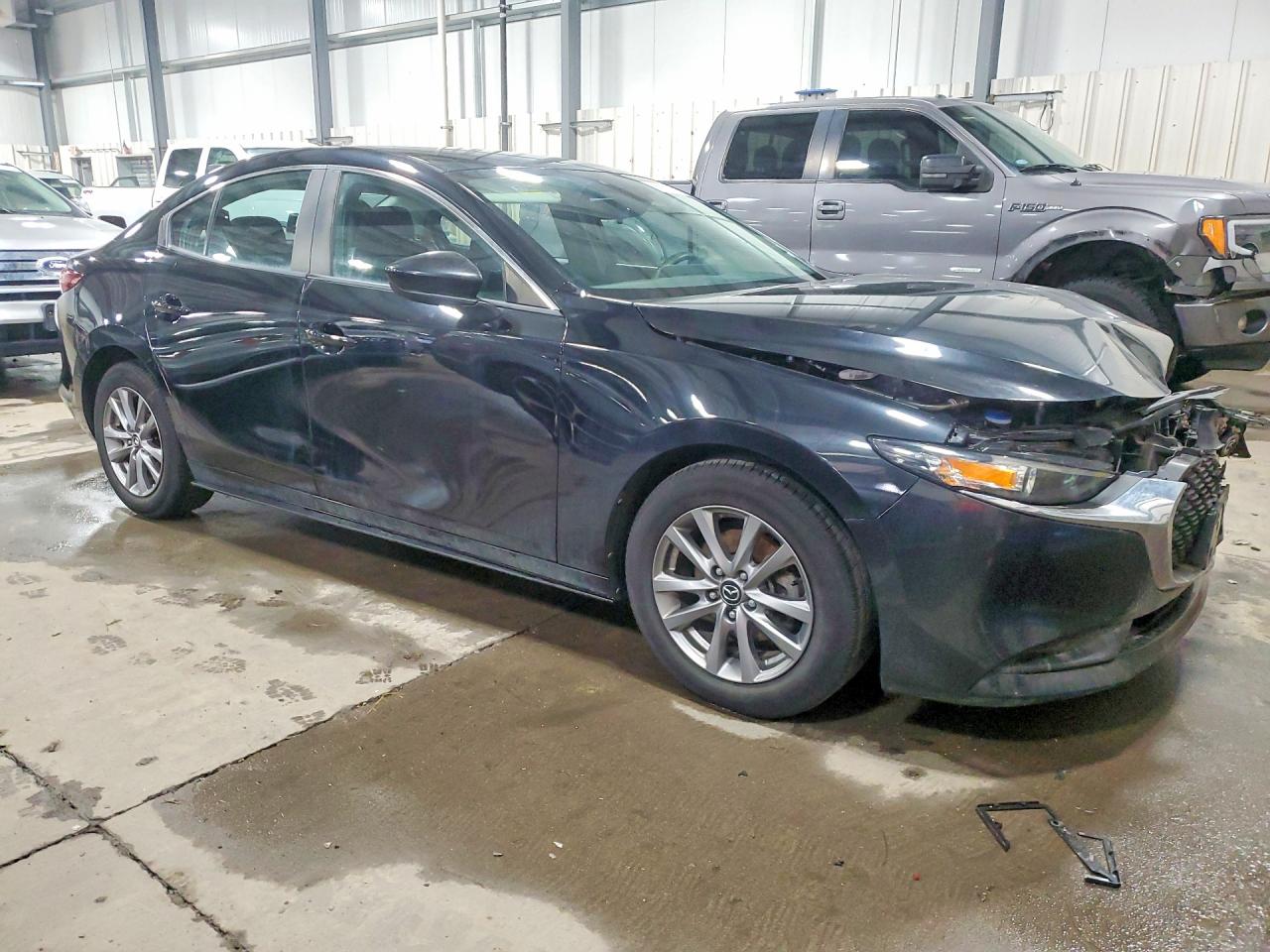 2019 MAZDA 3 photo 4