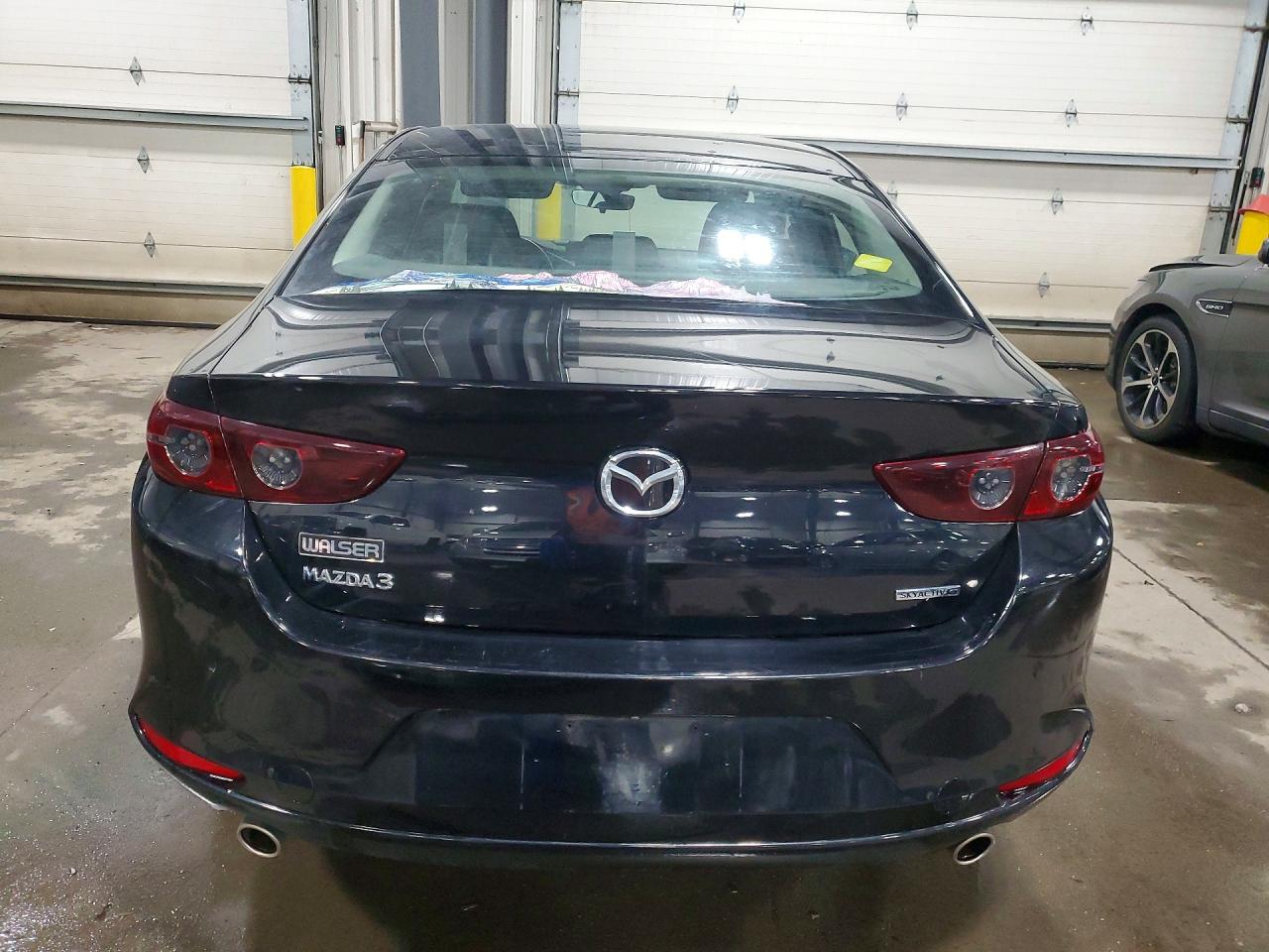 2019 MAZDA 3 photo 6
