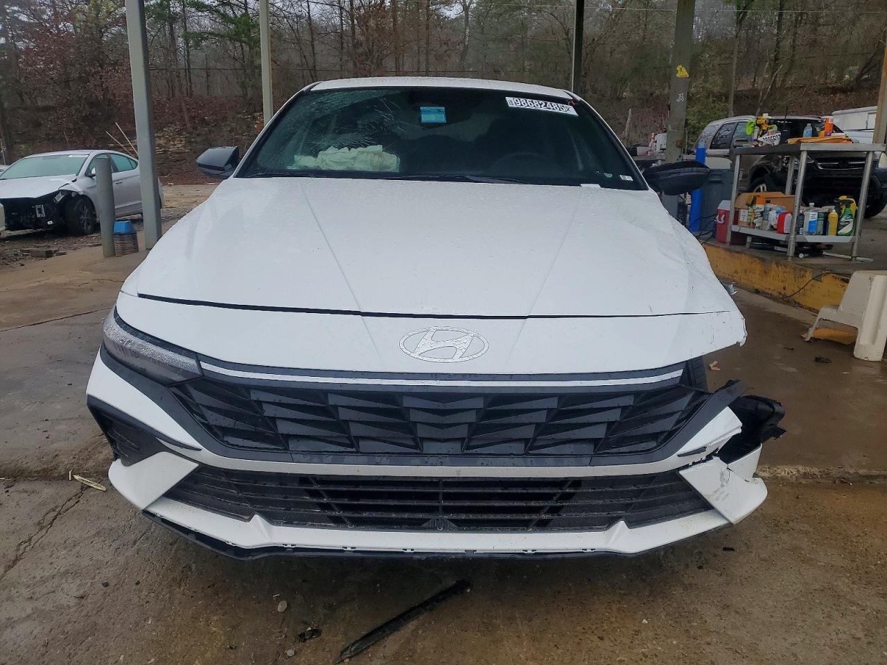 2025 HYUNDAI ELANTRA SEL SPORT photo 5