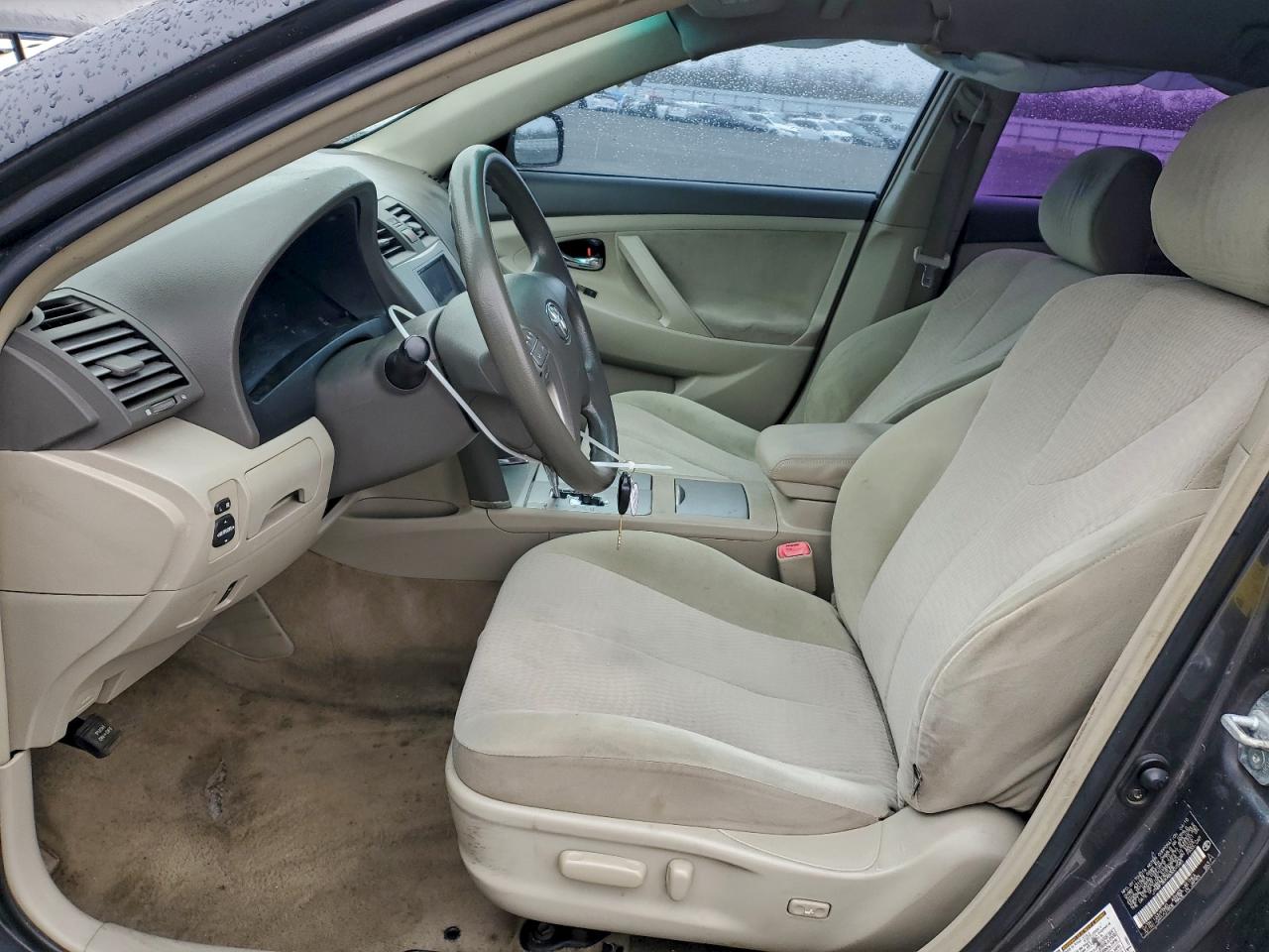 2011 TOYOTA CAMRY BASE photo 7