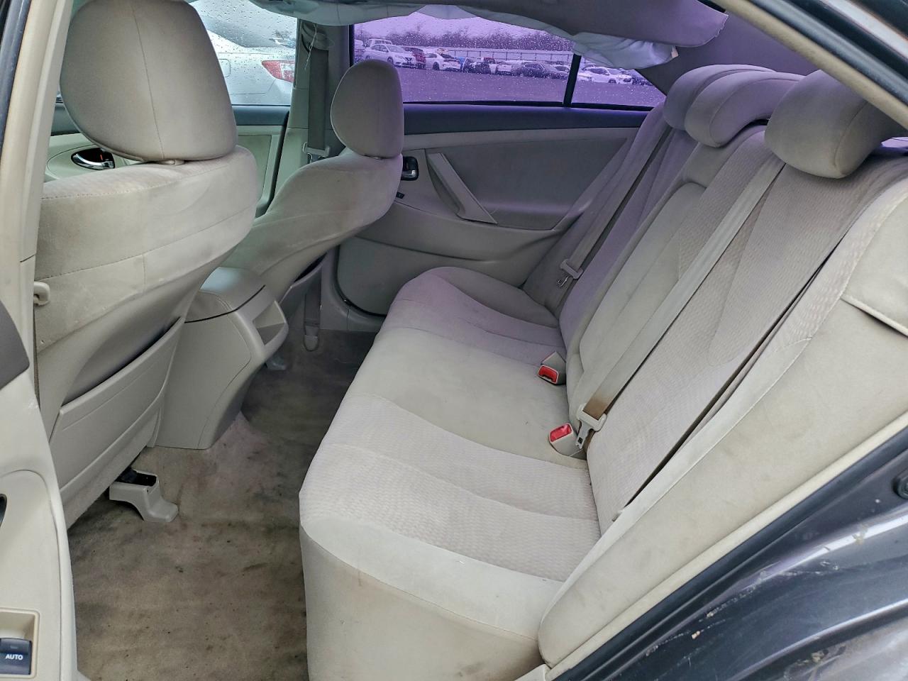 2011 TOYOTA CAMRY BASE photo 10
