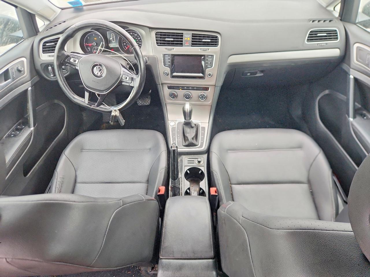 2015 VOLKSWAGEN GOLF SPORTWAGEN TDI S photo 8