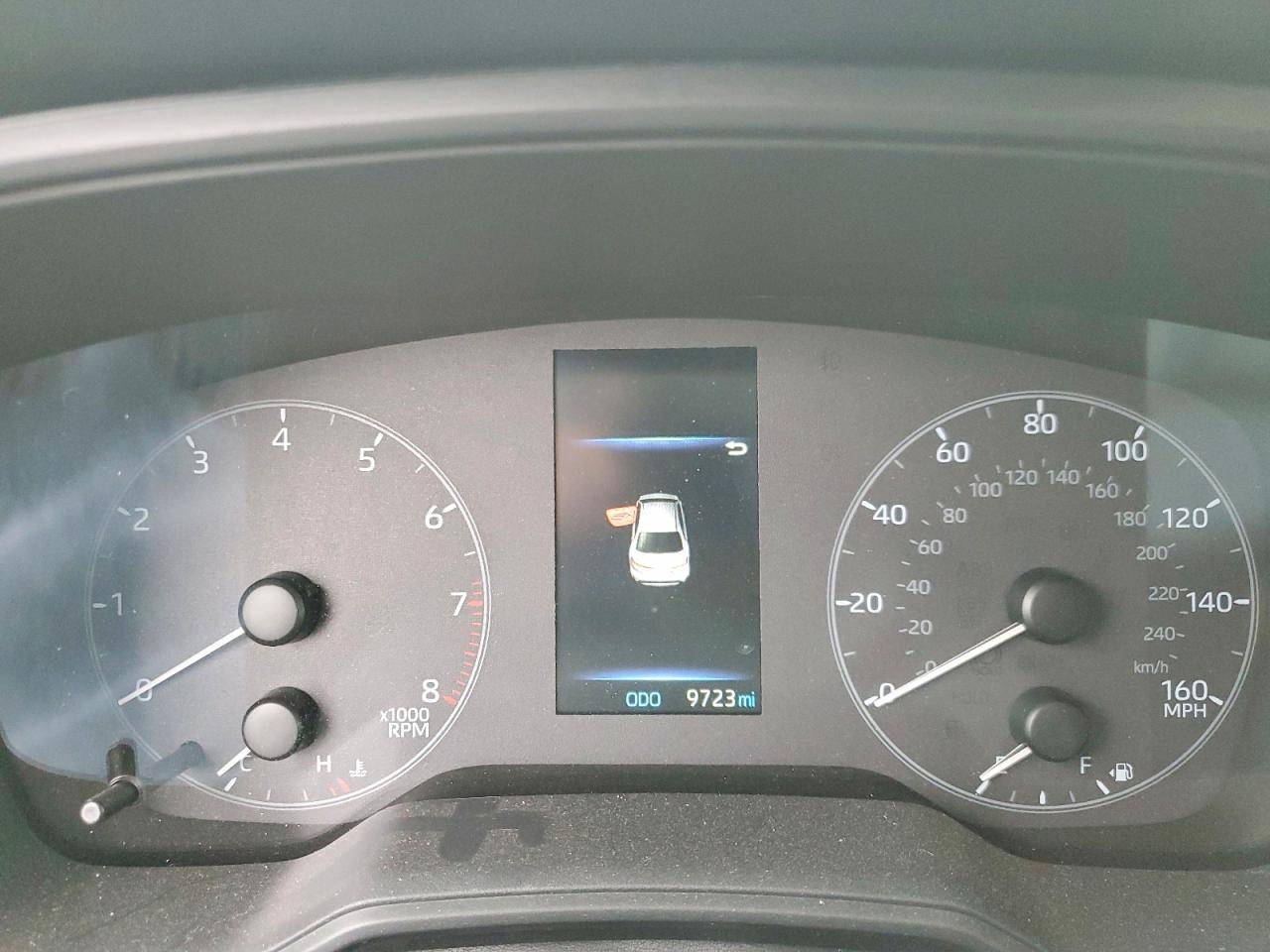 2025 TOYOTA COROLLA LE photo 9