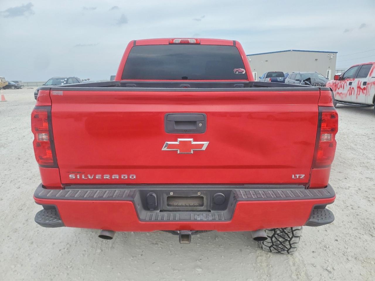 2016 CHEVROLET SILVERADO K1500 LT photo 6