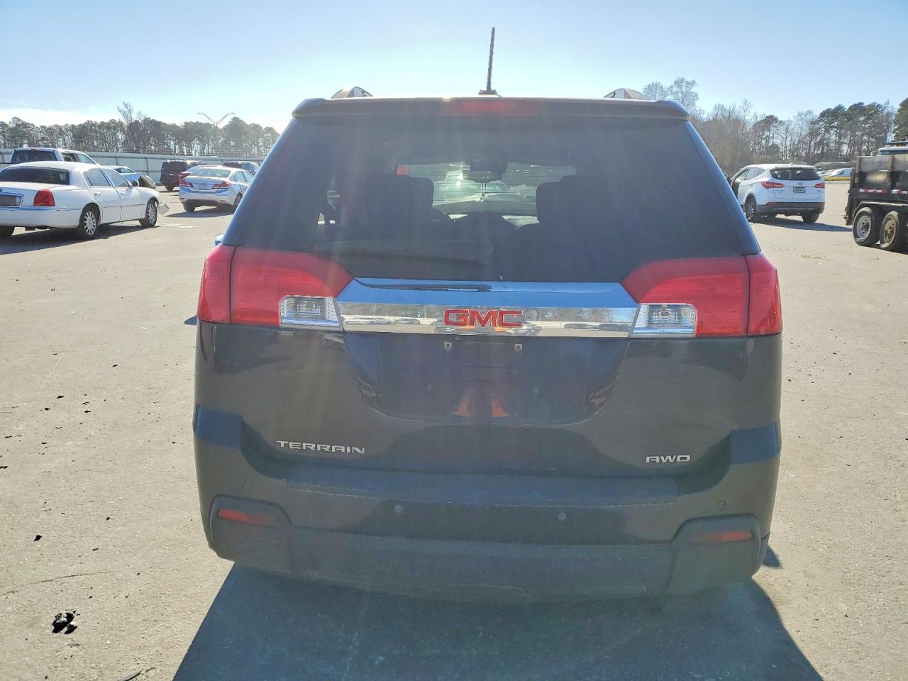 2015 GMC TERRAIN SLT photo 6