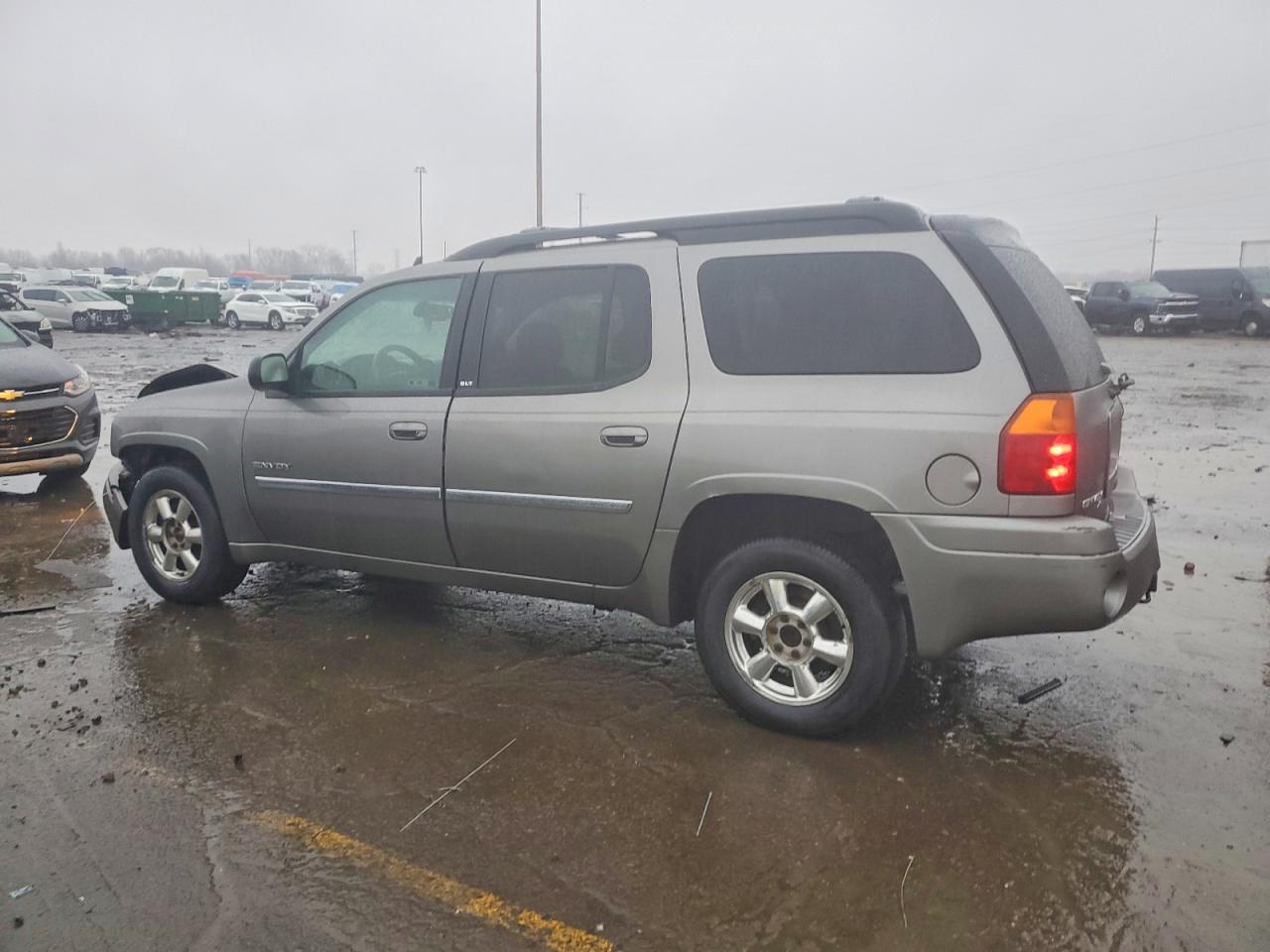 2006 GMC ENVOY XL photo 2