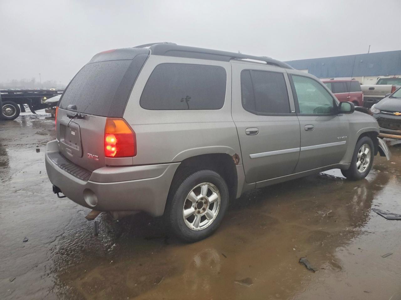 2006 GMC ENVOY XL photo 3