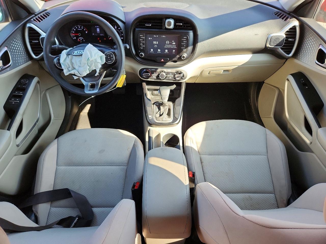 2020 KIA SOUL LX photo 8