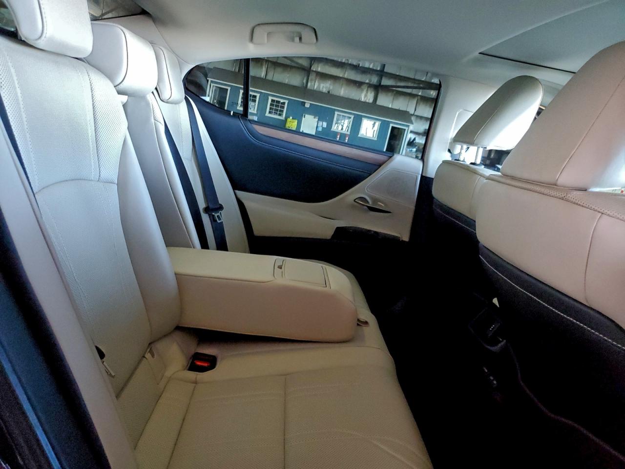 2023 LEXUS ES 300H BASE photo 28