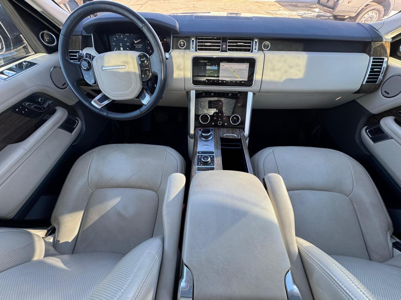 2019 LAND ROVER RANGE ROVER HSE photo 17