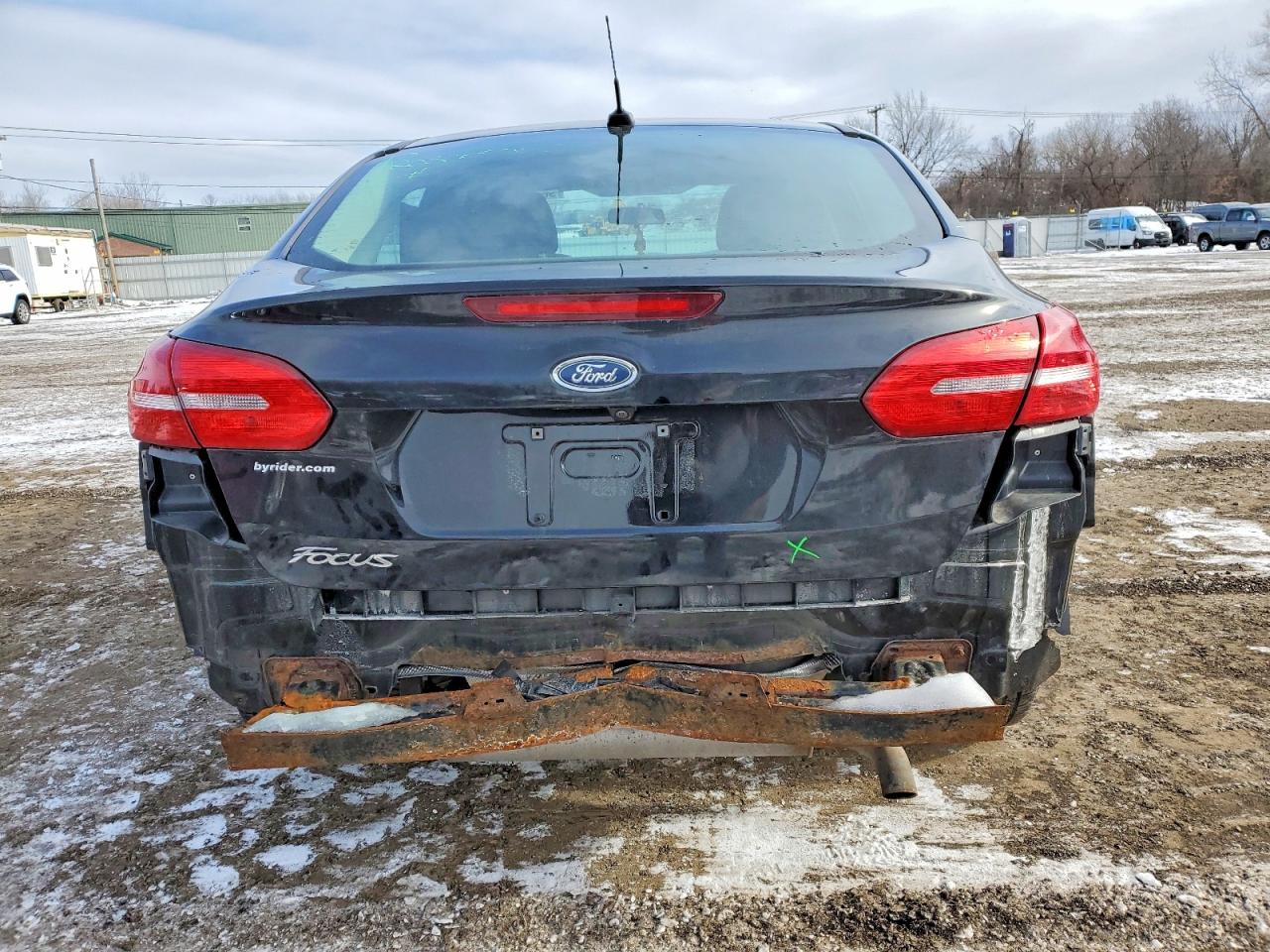 2018 FORD FOCUS S photo 6