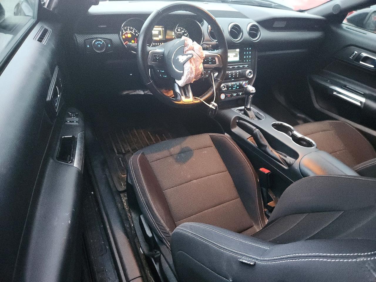 2015 FORD MUSTANG photo 8