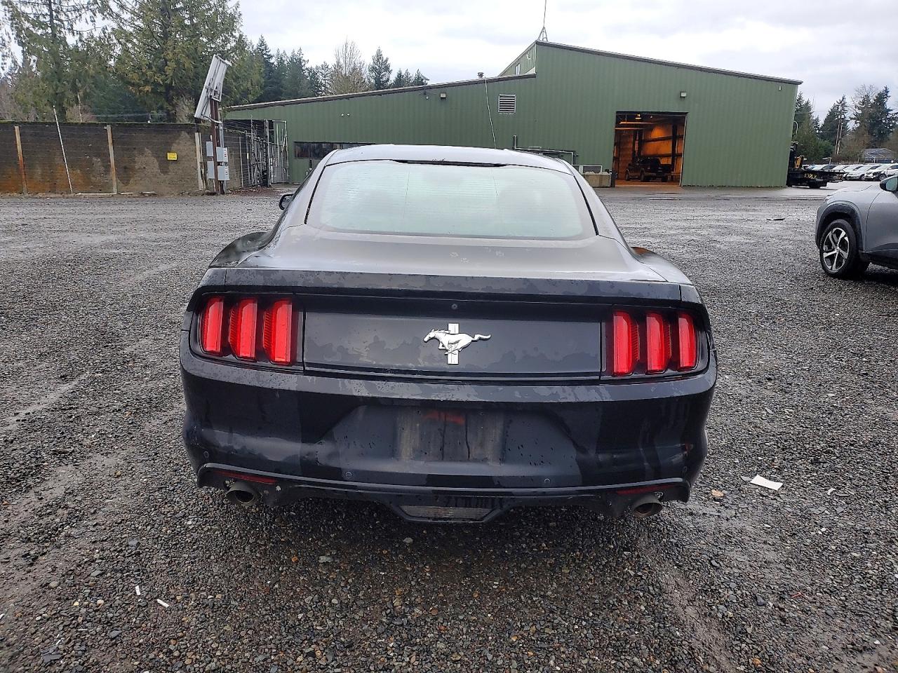 2015 FORD MUSTANG photo 6