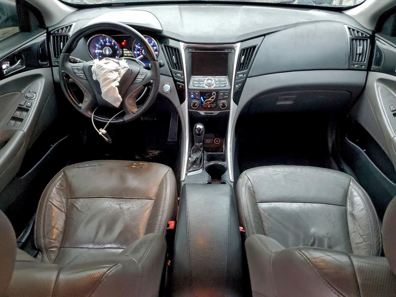 2013 HYUNDAI SONATA SE photo 8