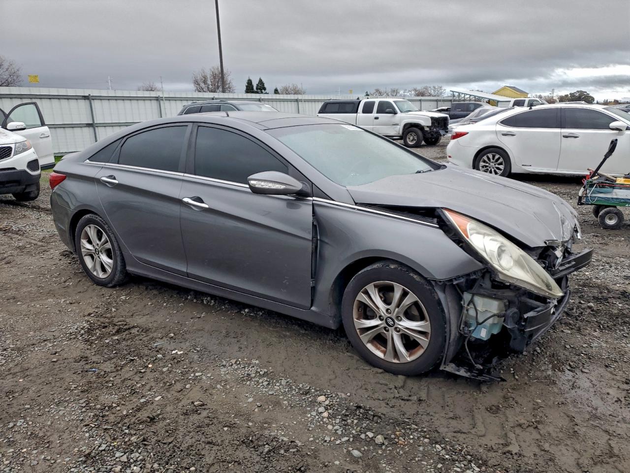 2013 HYUNDAI SONATA SE photo 4
